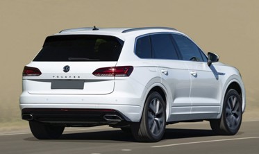 защитная накладка заднего бампера с ребрами Volkswagen Touareg 3 (stal) фото