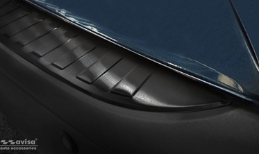 захисна накладка заднього бампера з ребрами MAZDA CX-3 (Czarna) фото