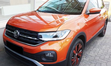 захисна накладка заднього бампера з ребрами VOLKSWAGEN T-Cross чорна фото