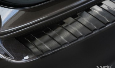 захисна накладка заднього бампера з ребрами Fiat Tipo Sedan (Stal czarna) фото