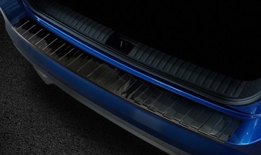 защитная накладка заднего бампера с загибом и ребрами Skoda Kamiq (Stal czarna) фото