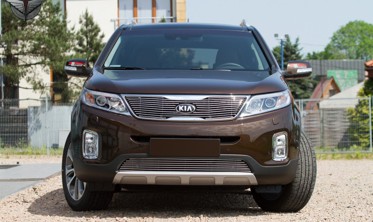 Хром накладки противотуманок передних Kia Sorento фото