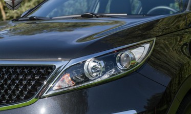 хром накладки на передние фары Kia Sportage фото
