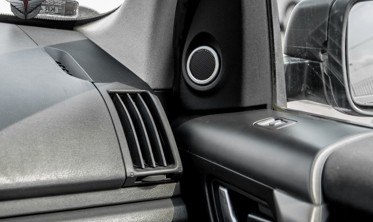 хром накладки на динамики для Land Rover Freelander II фото