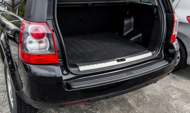 захисна накладка порогу багажника Land Rover Freelander II фото