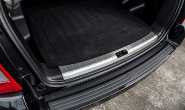 защитная накладка порога багажника Land Rover Freelander II фото