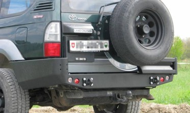 Силовой задний бампер Toyota Land Cruiser Prado J90 с отверстиями для фонарей фото