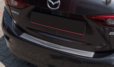 захисна накладка заднього бампера Mazda 3 Sedan фото
