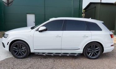 пороги (підніжки бічні) Audi Q7 4M фото
