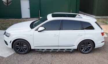 пороги (підніжки бічні) Audi Q7 4M фото
