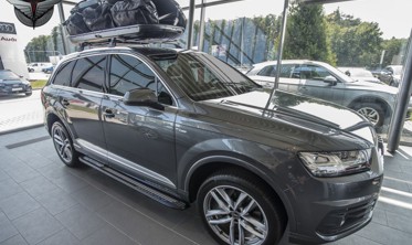 пороги (подножки боковые) Audi Q7  фото