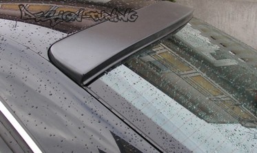Бленда (накладка) на заднє скло BMW 7 E38 фото