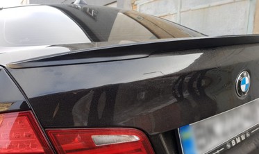 Спойлер BMW F10 стиль М-performance (Fiberglass) фото
