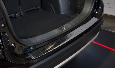 Защитная накладка на задний бампер Mitsubishi Outlander III черная фото