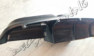 Диффузор заднього бампера BMW E39 M5 / М-пакет з ребрами фото
