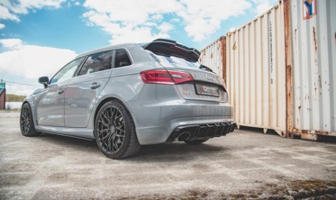 Задний диффузор в бампер Audi RS3 8V Sportback фото