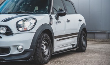 Бічні дифузори порогів Mini Countryman MK1 JCW фото