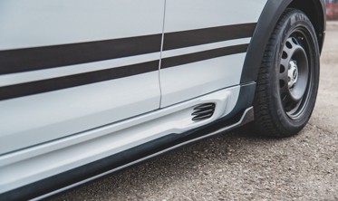 Бічні дифузори порогів Mini Countryman MK1 JCW фото
