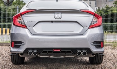 Тюнінговий дифузор заднього бампера Honda Civic 10 Sedan чорний фото