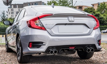 Тюнінговий дифузор заднього бампера Honda Civic 10 Sedan чорний фото