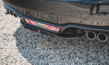 Центральний дифузор заднього бампера Fiat 124 Spider Abarth фото