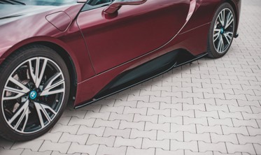Боковые накладки под пороги BMW I8 фото