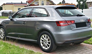 Накладки на пороги Audi A3 8V хетчбек 3 двери стиль S3 / S-line  фото