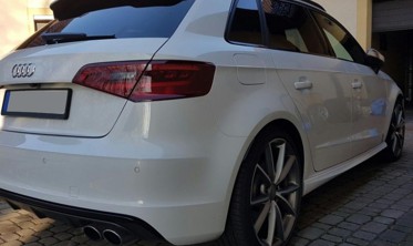 Накладки на пороги Audi A3 8V Sportback 5 дверей у стилі S3/S-line фото