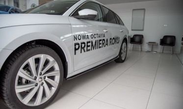 Бічні накладки під пороги Skoda Octavia MK4 вер.1 фото