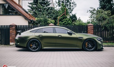 Боковые накладки заднего бампера Mercedes-AMG GT 63S 4 двери Coupe фото