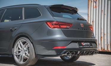 Боковые накладки заднего бампера Seat Leon 3 версия Cupra рест. Sportstourer вер.3 фото