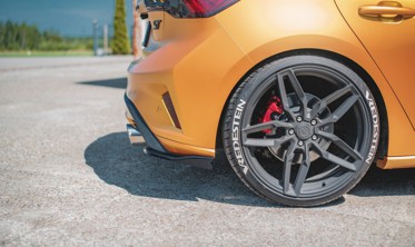 Накладки бічні під задній бампер Ford Focus Версія ST MK4 вер.2 фото