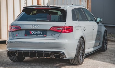 Боковые накладки заднего бампера Racing Audi RS3 8V Sportback фото