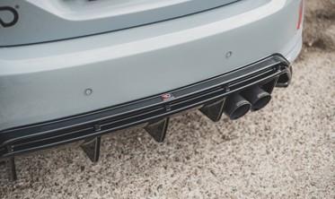 Диффузор заднего бампера с вертикальными выступами Ford Fiesta MK8 ST вер. 2 фото