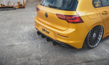 Накладка заднего бампера Racing VW Golf 8 вер.2 фото