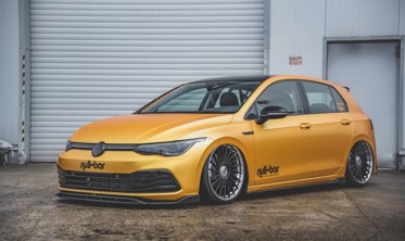 Накладки под боковые пороги VW Golf 8 вер.2 фото