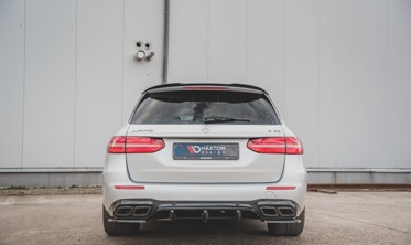 Центральная накладка заднего бампера Mercedes W213 E63 AMG седан, универсал фото