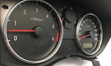 Хром кольца на приборы HYUNDAI i20 фото