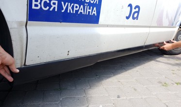 Тюнинг накладки на пороги VW T5 (длинная база) фото