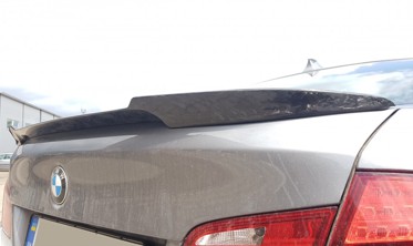 спойлер BMW F10 M4 V look карбон фото