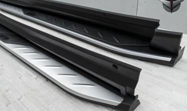 пороги (підніжки бічні) TOYOTA RAV4 з 2019 року фото