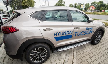 подножки боковые (пороги) HYUNDAI TUCSON III стиль OEM фото