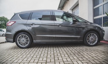 Тюнинговые накладки боковых порогов Ford S-Max MK2 рестайл фото