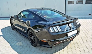 Боковые диффузоры заднего бампера Ford Mustang GT MK6  фото