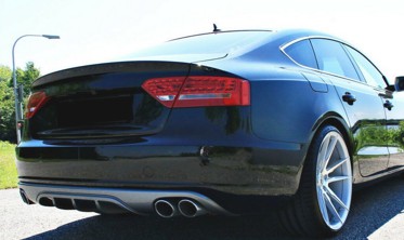 Диффузор заднего бампера Audi A5 Sportback под 4 трубы фото