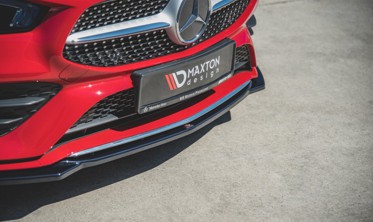 Накладка переднього бампера Mercedes CLA AMG-line C118/X118 фото