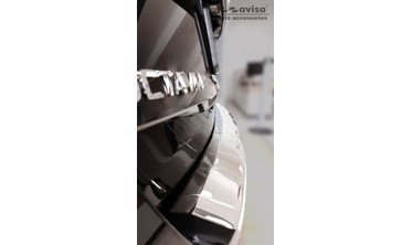 Защитная накладка заднего бампера Skoda Octavia IV combi хром фото