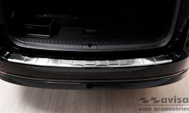 Защитная накладка заднего бампера Skoda Octavia IV combi фото
