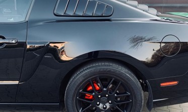 Накладка (жалюзі) на заднє скло Ford Mustang 2005-2014 фото