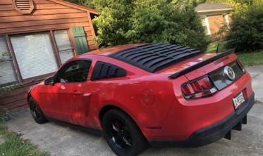 Накладка (жалюзі) на заднє скло Ford Mustang 2005-2014 фото